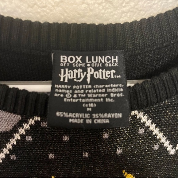 Box Lunch Harry Potter Wizarding World Quidditch Hedwig Golden Snitch Sweater - Picture 9 of 15